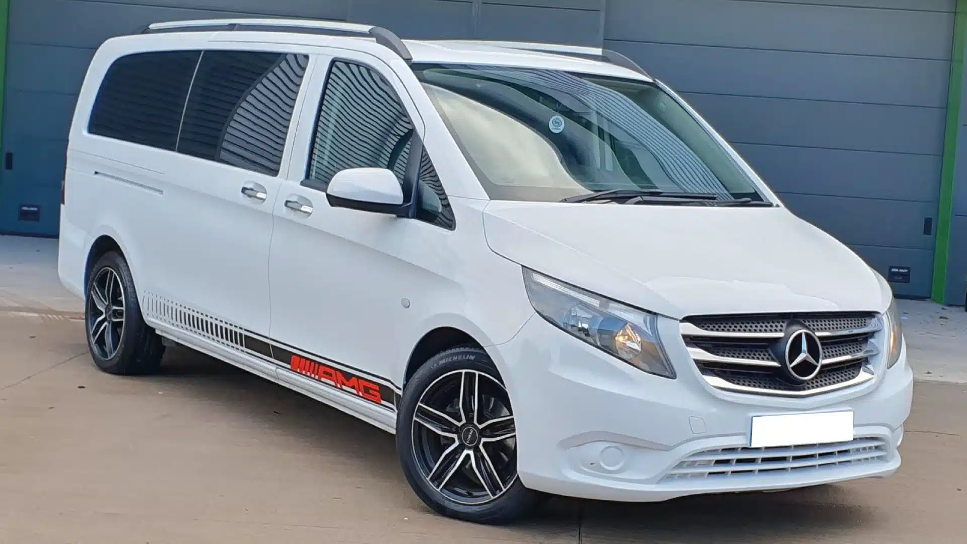 Minibus hire Woking with driver