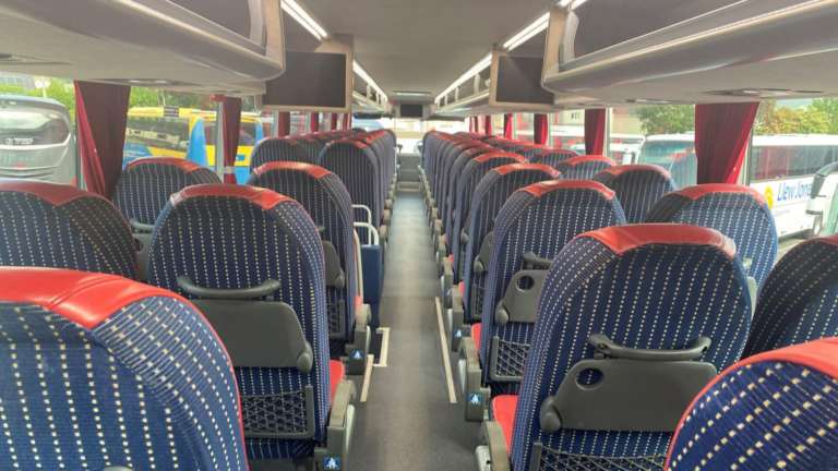 70 seater oxford(3)