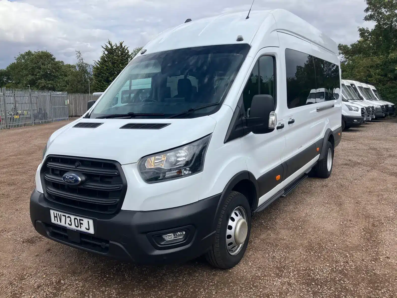 16 seater minibus option for Reading