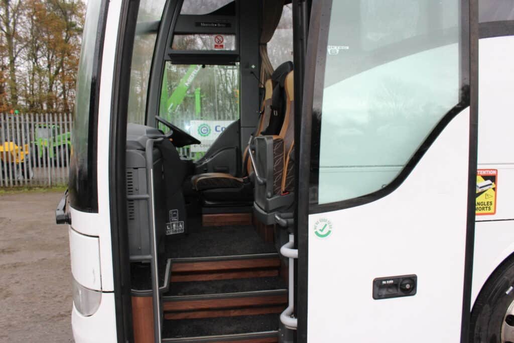 50 seater coach entry door and steps